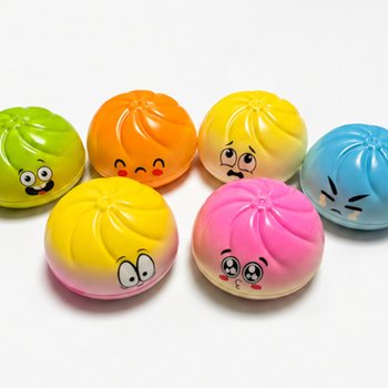 RAGE - Squishy Dumplings ГОЛЯМ (Размери 9 x 9 x 4 См) - Viral 2026 Fidget Toy - С ХЕДЪР КАРТА (24 бр.)