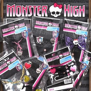 MATTEL MONSTER HIGH - МЕГА МИКС ЗА ТОМБОЛА: БИЖУТА И АКСЕСОАРИ (100 бр.)