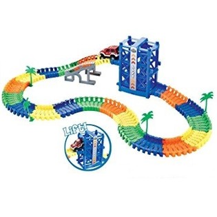 Голям Комплект Писта MAGIC ROAD със Светеща в Тъмното Кола и Асансьор, 136 Части